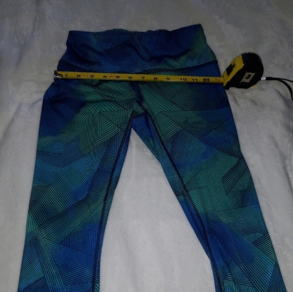 REEBOK ACTIVEWEAR YOGA CAPRI. WOMENS XS. - Picture 6 of 11